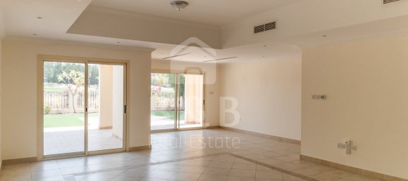 4 bedrooms Villa in Al Hamra Village, UAE No. 5971 4