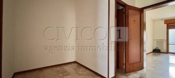 5 bedrooms Apartment in Grumolo delle Abbadesse, Italy No. 341063 9
