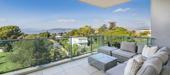 3 bedrooms Apartment in Antibes, France No. 83 5