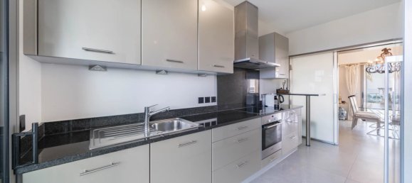 3 bedrooms Apartment in Antibes, France No. 83 10