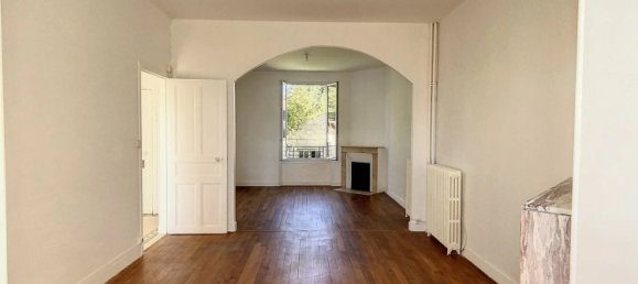 Casa de 3 dormitorios en Villemandeur, France No. 66941 3