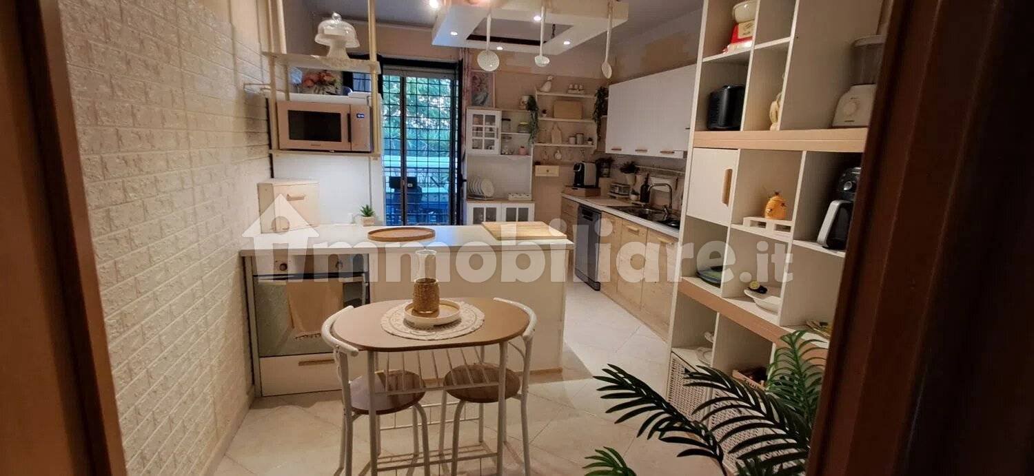 4 bedrooms Apartment in Andria, Italy No. 266063