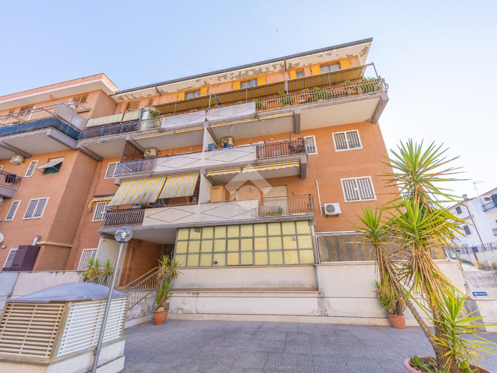 3 Schlafzimmer Wohnung in Fonte Nuova, Italy, Nr. 298312