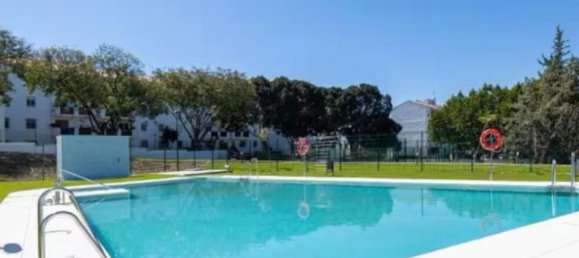 1 Schlafzimmer Penthouse in Estepona, Spain, Nr. 189594 3