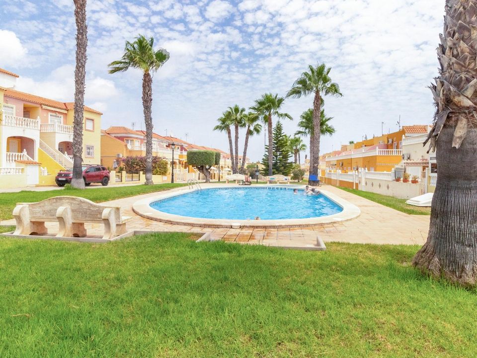 2 bedrooms Townhouse in Cabo Roig, Spain No. 228452