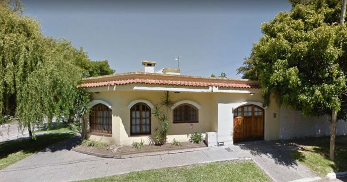3 bedrooms House in Quilmes, Argentina No. 78510