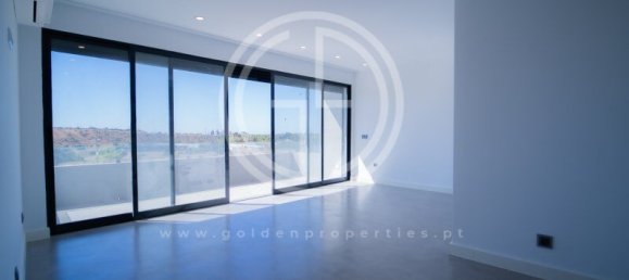 5 bedrooms Villa in Faro, Portugal No. 31946 13