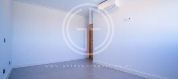 5 bedrooms Villa in Faro, Portugal No. 31946 38