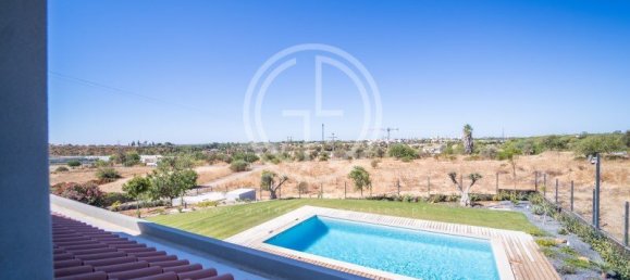 5 bedrooms Villa in Faro, Portugal No. 31946 45
