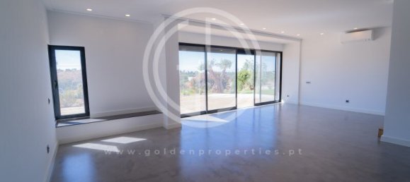 5 bedrooms Villa in Faro, Portugal No. 31946 12