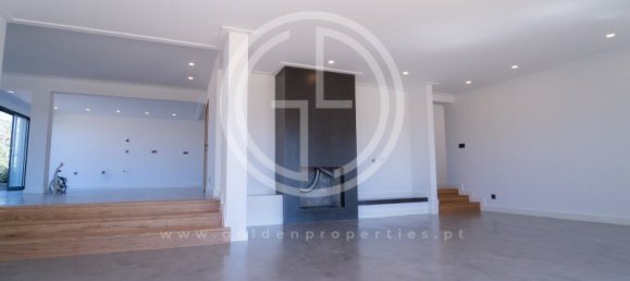 5 bedrooms Villa in Faro, Portugal No. 31946 11