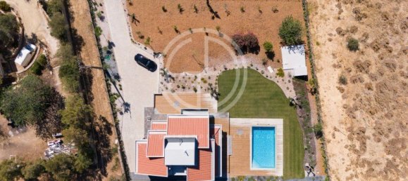 5 bedrooms Villa in Faro, Portugal No. 31946 46