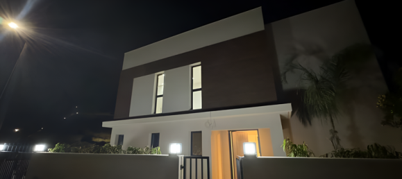 3 bedrooms Commercial property in Agios Tychonas, Cyprus No. 18433 3