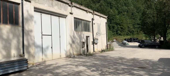 530m² Warehouse in Frontino, Italy No. 113036 14