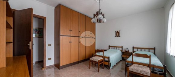 Вилла с 5 комнатами в Сан Мартино Буон Альберго, Италия № 60097 9