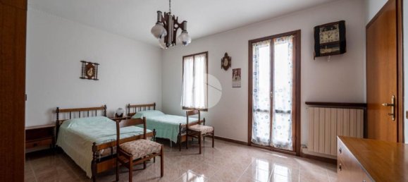 Вилла с 5 комнатами в Сан Мартино Буон Альберго, Италия № 60097 11