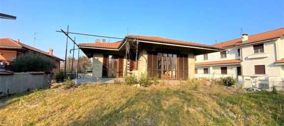 Villa de 6 habitaciónes en Arluno, Italy No. 157835 18