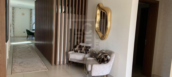 5 bedrooms Villa in Yas Island, UAE No. 6109 4