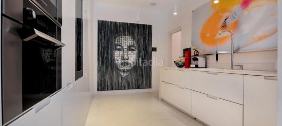 Дом с 6 спальнями в Барселона, Испания № 144373 39