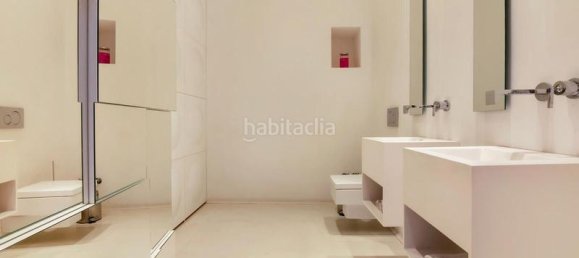 Дом с 6 спальнями в Барселона, Испания № 144373 43