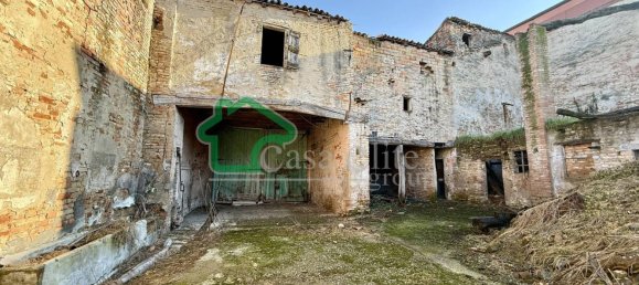 6 rooms House in Trescore Cremasco, Italy No. 207082 11