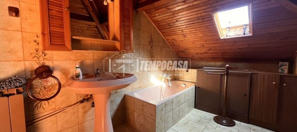 Квартира с 2 комнатами в Таджа, Италия № 126659 9