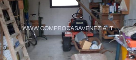 Casa de 5 habitaciónes en San Biagio di Callalta, Italy No. 228169 6