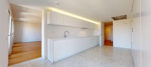 3 bedrooms Apartment in Lisbon, Portugal No. 113182 6