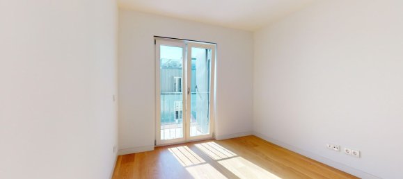 3 bedrooms Apartment in Lisbon, Portugal No. 113182 17