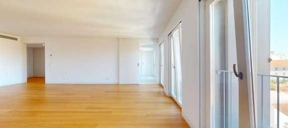 3 bedrooms Apartment in Lisbon, Portugal No. 113182 4