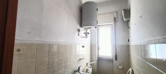 Apartamento T2 em Caserta, Italy N.º 273357 4