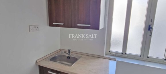 75m² Office in Hamrun, Malta No. 12841 3