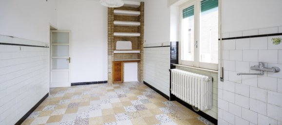 2 bedrooms Apartment in Teramo, Italy No. 121675 14