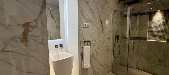 3 bedrooms Apartment in Marbella, Spain No. 60082 6