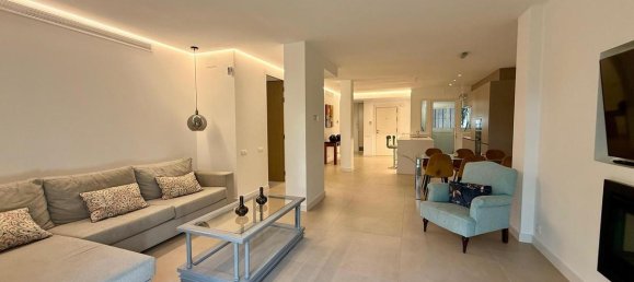 3 bedrooms Apartment in Marbella, Spain No. 60082 2