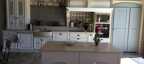 5 bedrooms Castles in Turny, France No. 270405 3