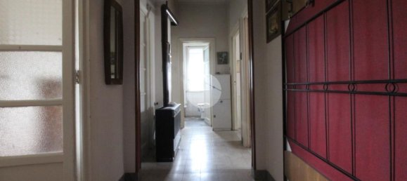 3 rooms Apartment in Campobasso, Italy No. 61768 2