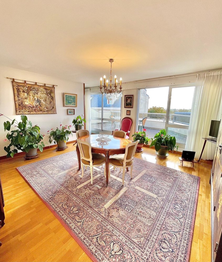 4 bedrooms Apartment in Bourges, France No. 210962