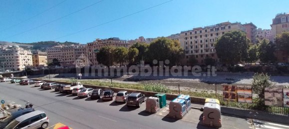 Apartamento de 2 dormitorios en Genoa, Italy No. 299180 2