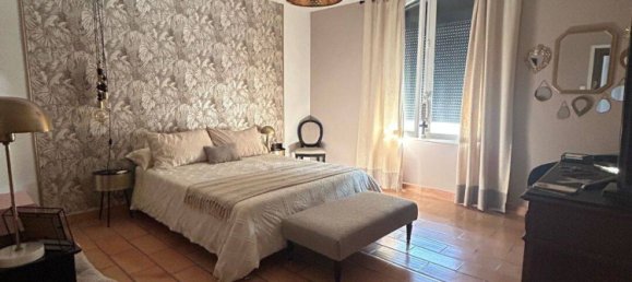 5 bedrooms Villa in Tarascon, France No. 330539 10