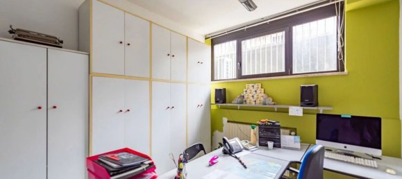 140m² Office in Lainate, Italy No. 6048 6