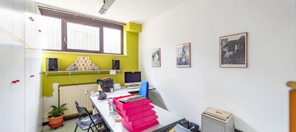 140m² Office in Lainate, Italy No. 6048 5