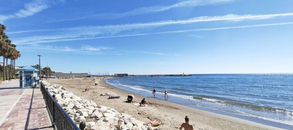 1 bedroom Apartment in Marbella, Spain No. 41195 2