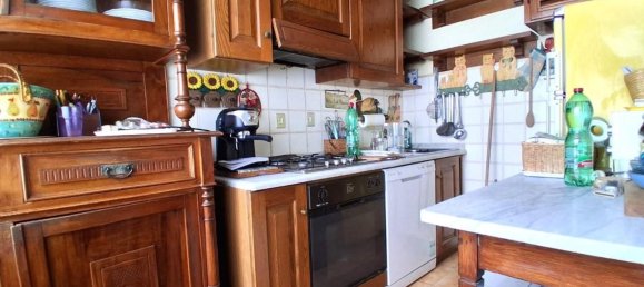 6 rooms Apartment in Stazzema, Italy No. 49202 2