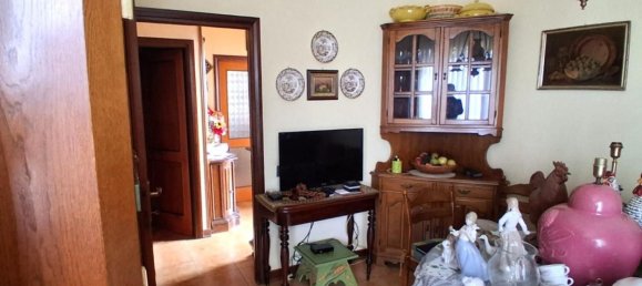 6 rooms Apartment in Stazzema, Italy No. 49202 4