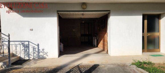 3 bedrooms House in Gorizia, Italy No. 291235 6