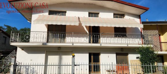 3 bedrooms House in Gorizia, Italy No. 291235 2