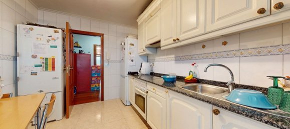 2 bedrooms Apartment in Vigo, Spain No. 190015 8