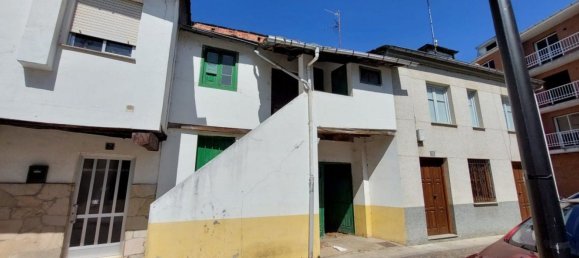 Casa de 3 dormitorios en Cacabelos, Spain No. 60356 2