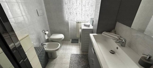 3-Zimmer Wohnung in Lentate sul Seveso, Italy, Nr. 31072 11